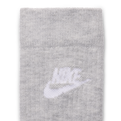 Nike Sportswear Everyday Essential Crew Socks (3 Pairs)
