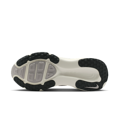 Nike Vomero 18 Women's Road Running Shoes (Extra Wide)