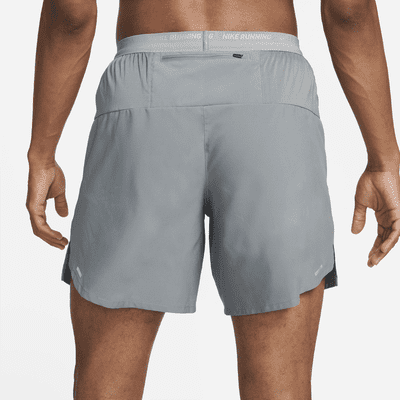 Shorts de running sin forro Dri-FIT de 18 cm para hombre Nike Stride ...