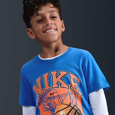 Playera para niños talla grande Nike Sportswear