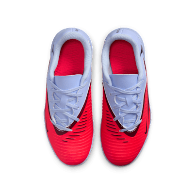 Nike Jr. Phantom 6 Low Club Big Kids' Turf Soccer Shoes