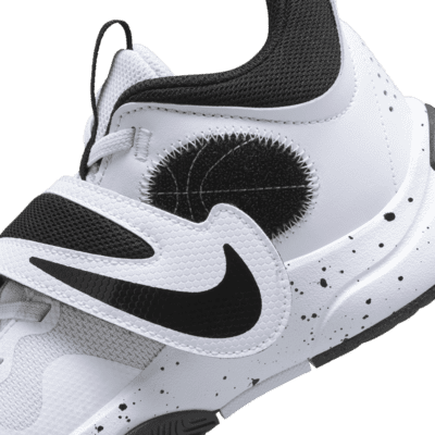 Nike Team Hustle D 11 Older Kids' Basketball Shoes