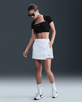 Женские  Nike Sportswear Essential Woven Skort