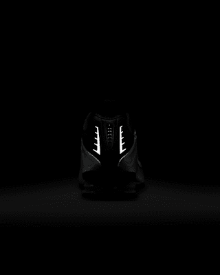 Nike Shox R4