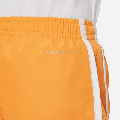 ナイキ Dri-FIT ベビー テンポ ショートパンツ