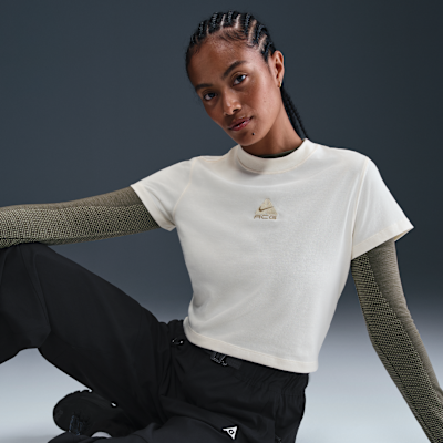 Playera de manga corta Dri-FIT para mujer Nike ACG