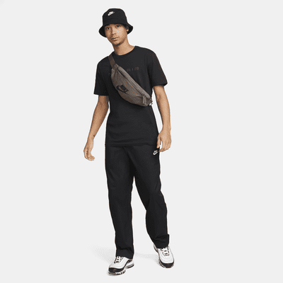 Nike Club gerade geschnittene Herrenhose aus Webmaterial