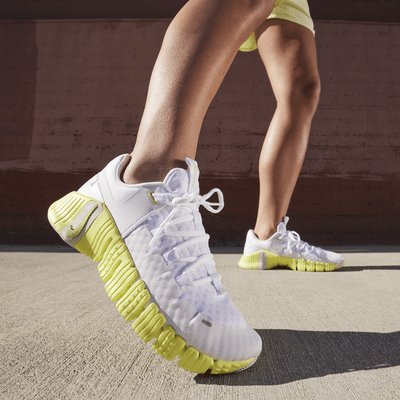 Nike Free Metcon 5 Women's Workout Shoes. Nike VN