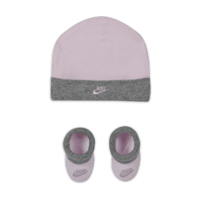 woestenij Wafel Trechter webspin Nike Baby Hat and Booties Set. Nike.com