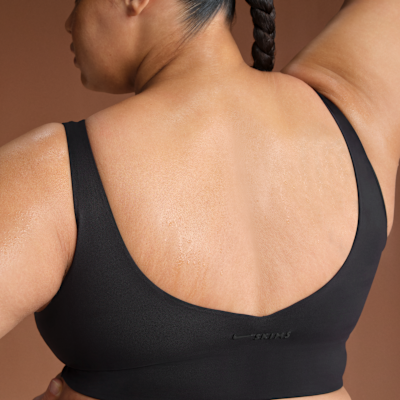 NikeSKIMS Matte Women's V-Neck Long-Line Bra