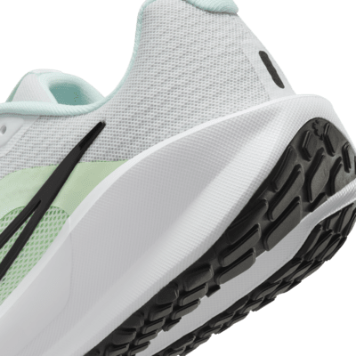 Tenis de correr en pavimento para mujer Nike Downshifter 13