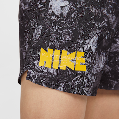 Nike Stride Men's Dri-FIT 18cm (approx) Brief-Lined Printed Running Shorts