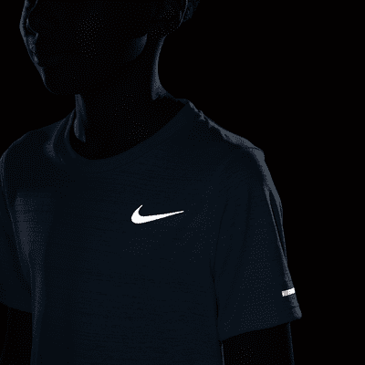 Nike Dri-FIT Miler Genç Çocuk (Erkek) Antrenman Üstü