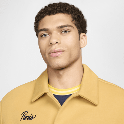 Chamarra tipo camisa de fútbol Nike para hombre Paris Saint-Germain Tech Fleece Reimagined