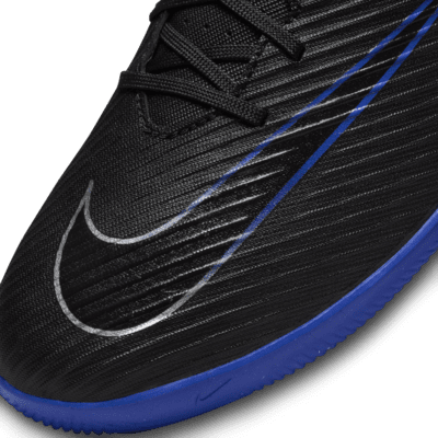Tacos de fútbol para cancha cubierta de corte low Nike Mercurial Vapor 15 Club