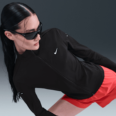 Playera de correr Dri-FIT de cierre completo capa intermedia para mujer Nike Swift