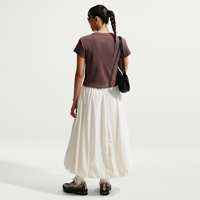 Tajt, ribbad kortärmad t-shirt Nike Sportswear för kvinnor