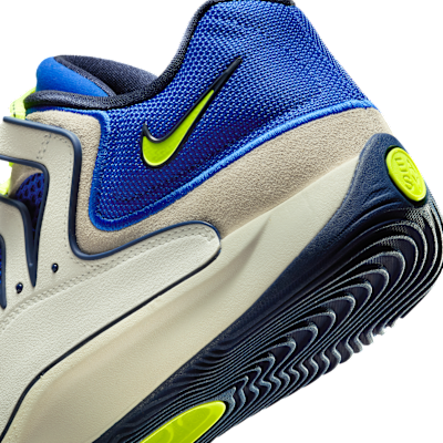 KD18 EP Basketball Shoes