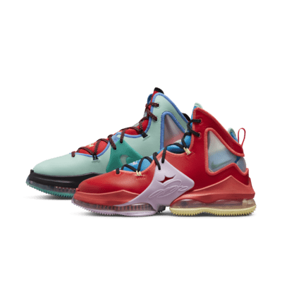 19 Basketball Shoes. Nike AE