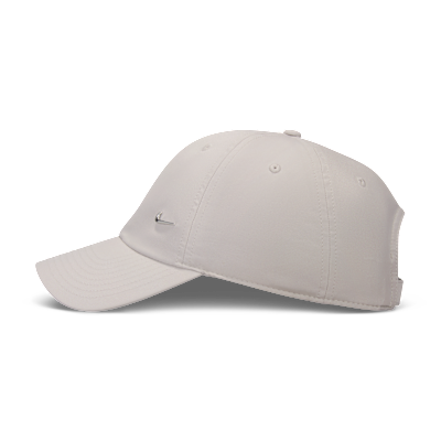 Nike Dri-FIT Club Unstructured Metal Swoosh Cap