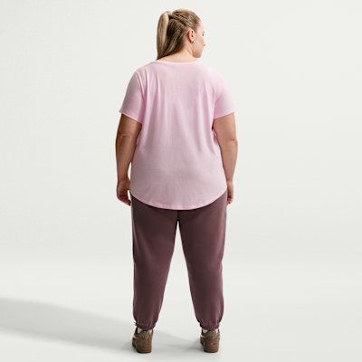 Nike Sportswear Club Essentials Women's T-Shirt (Plus Size)