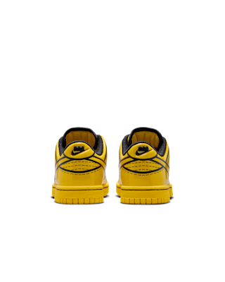 Nike Dunk 低筒鞋 x 樂高® 系列