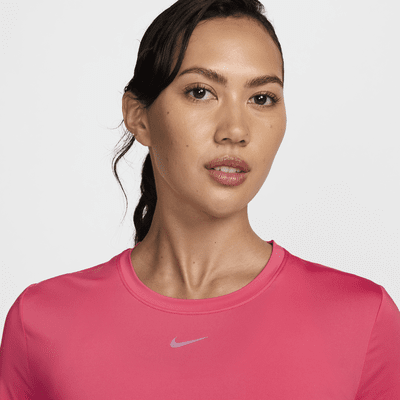 Playera de manga corta Dri-FIT para mujer Nike One Classic