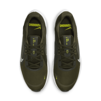 Tenis de correr en pavimento para hombre Nike Quest 5