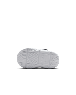 Nike Team Hustle D 12