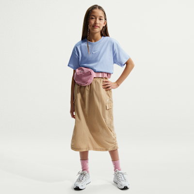 Nike Sportswear Essential T-skjorte til store barn (jente)