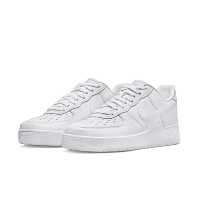 รองเท้าผู้ชาย Nike Air Force 1 ’07 Fresh