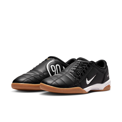 รองเท้าผู้หญิง Nike Total 90