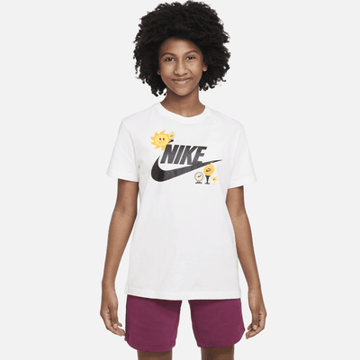Nike Sportswear Older Kids' Boxy T-Shirt. Nike VN