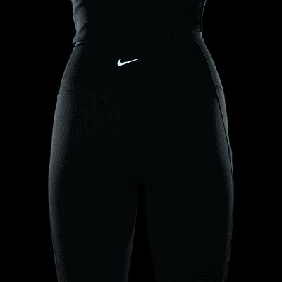 Leggings tiro alto de 7/8 con bolsillos para mujer Nike One