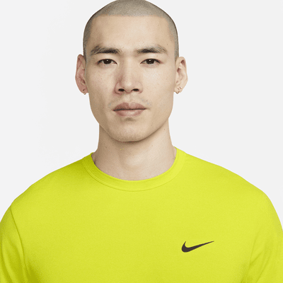 Nike Dri-FIT UV Hyverse 男款短袖健身上衣