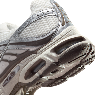 Nike Air Max Moto 2K Women's Shoes