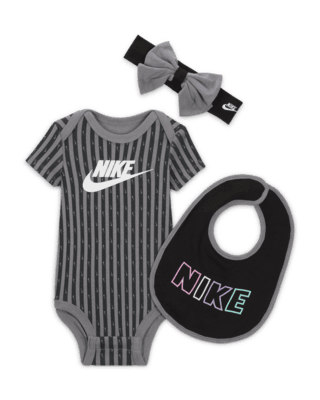 Детские  Nike Baby (0-9M) Swoosh Stripe 3-Piece Bodysuit Set