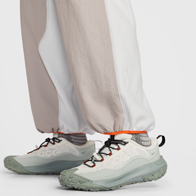 ナイキ ACG "Wolf Tree" プラス フリース パンツ