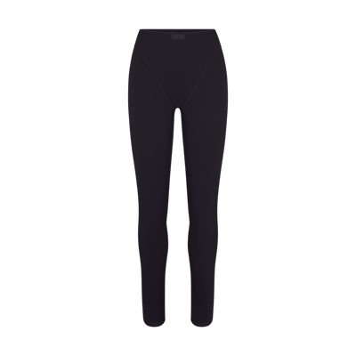 Leggings V-Line de 66 cm de tiro alto para mujer NikeSKIMS Matte