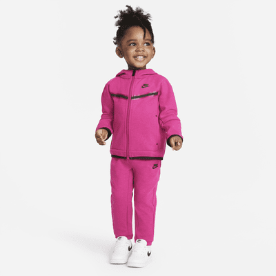 Nike Sportswear Tech Fleece Baby (12–24M) Hoodie and Trousers Set. Nike UK