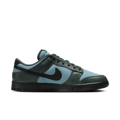 Nike Dunk Low Retro SE Men's Winterized Shoes