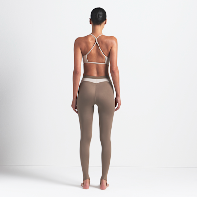 NikeSKIMS Shine Women's High-Waisted 26" Stirrup Leggings with Drawcord