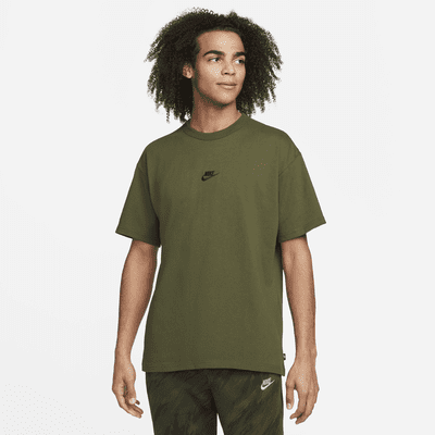 green nike t shirt