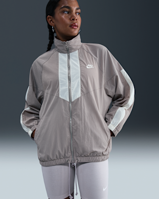 Женская куртка Nike Sportswear Windrunner Oversized для бега