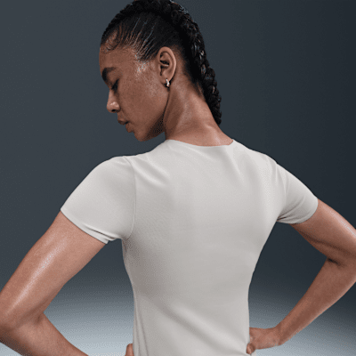 Nike Form Women's Short-Sleeve Top