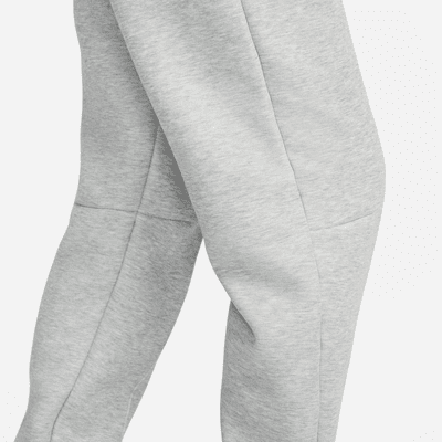 Nike Sportswear Tech Fleece Jogginghose mit mittelhohem Bund für Damen