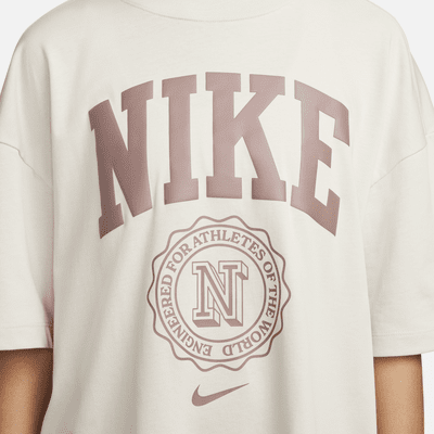 Nike Sportswear Essentials Women's T-Shirt