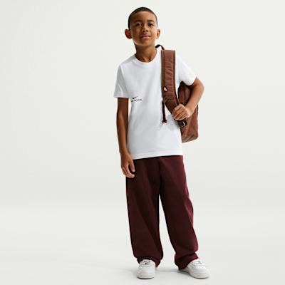 Nike Sportswear Older Kids' T-Shirt