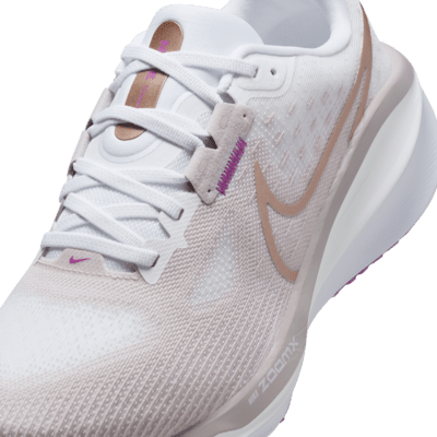 Tenis de correr en carretera para mujer (extraancho) Nike Vomero 17