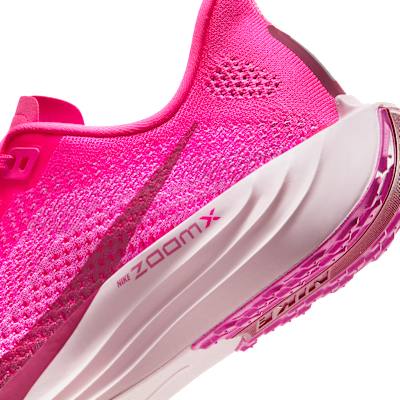 Nike Pegasus Plus Straßenlaufschuh (Damen)